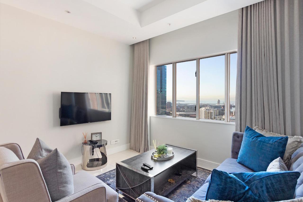 Stay In Luxury At Stonehill Place Cape Town Exterior photo