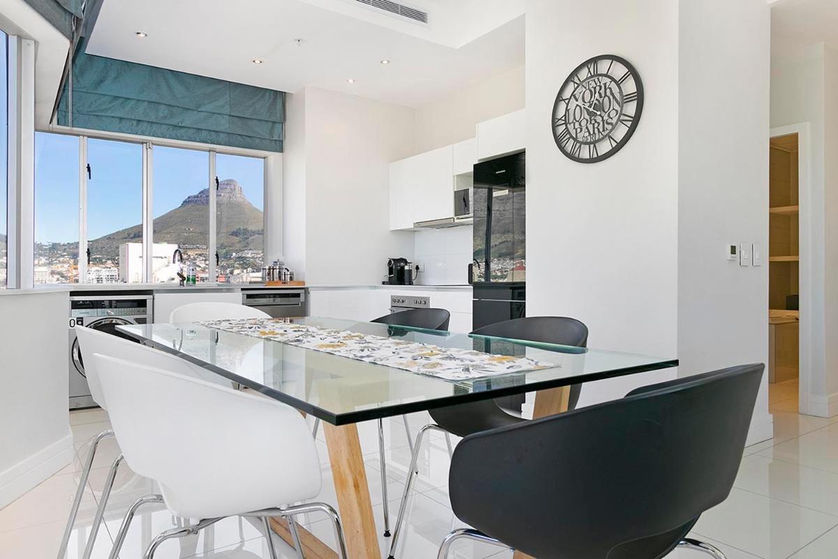 Stay In Luxury At Stonehill Place Cape Town Exterior photo