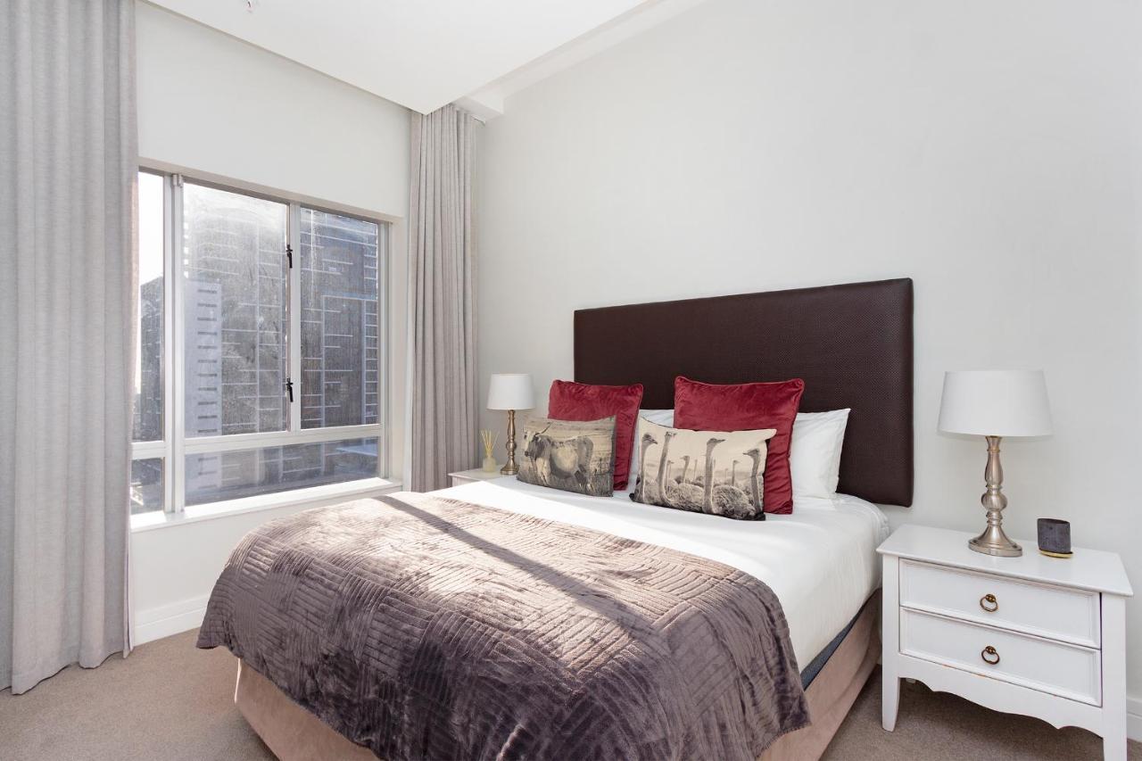 Stay In Luxury At Stonehill Place Cape Town Exterior photo