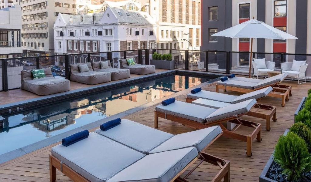Stay In Luxury At Stonehill Place Cape Town Exterior photo